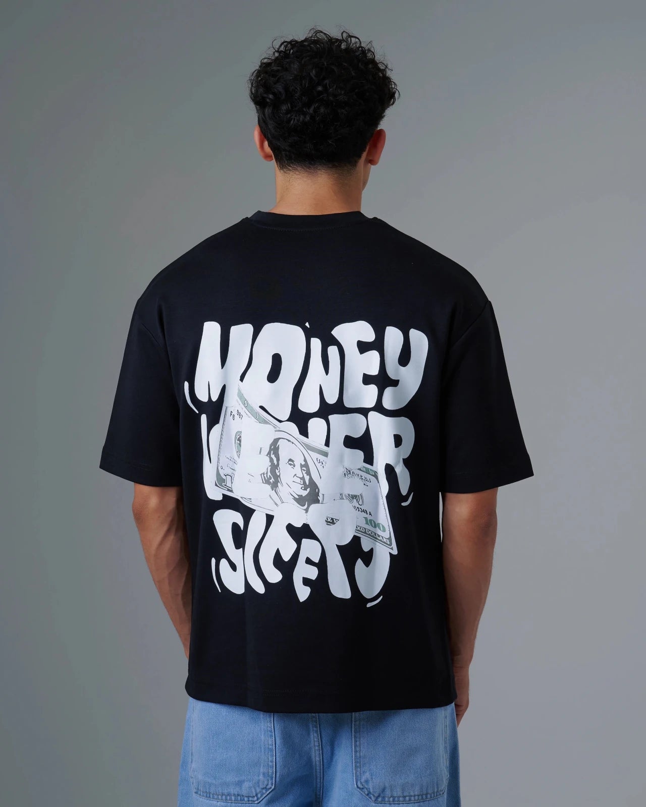 Relaxed Black T-shirt - Rovit